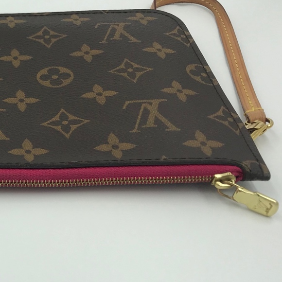 ❤️SOLD❤️Authentic Louis Vuitton  MonogramGM Clutch - Picture 4 of 8